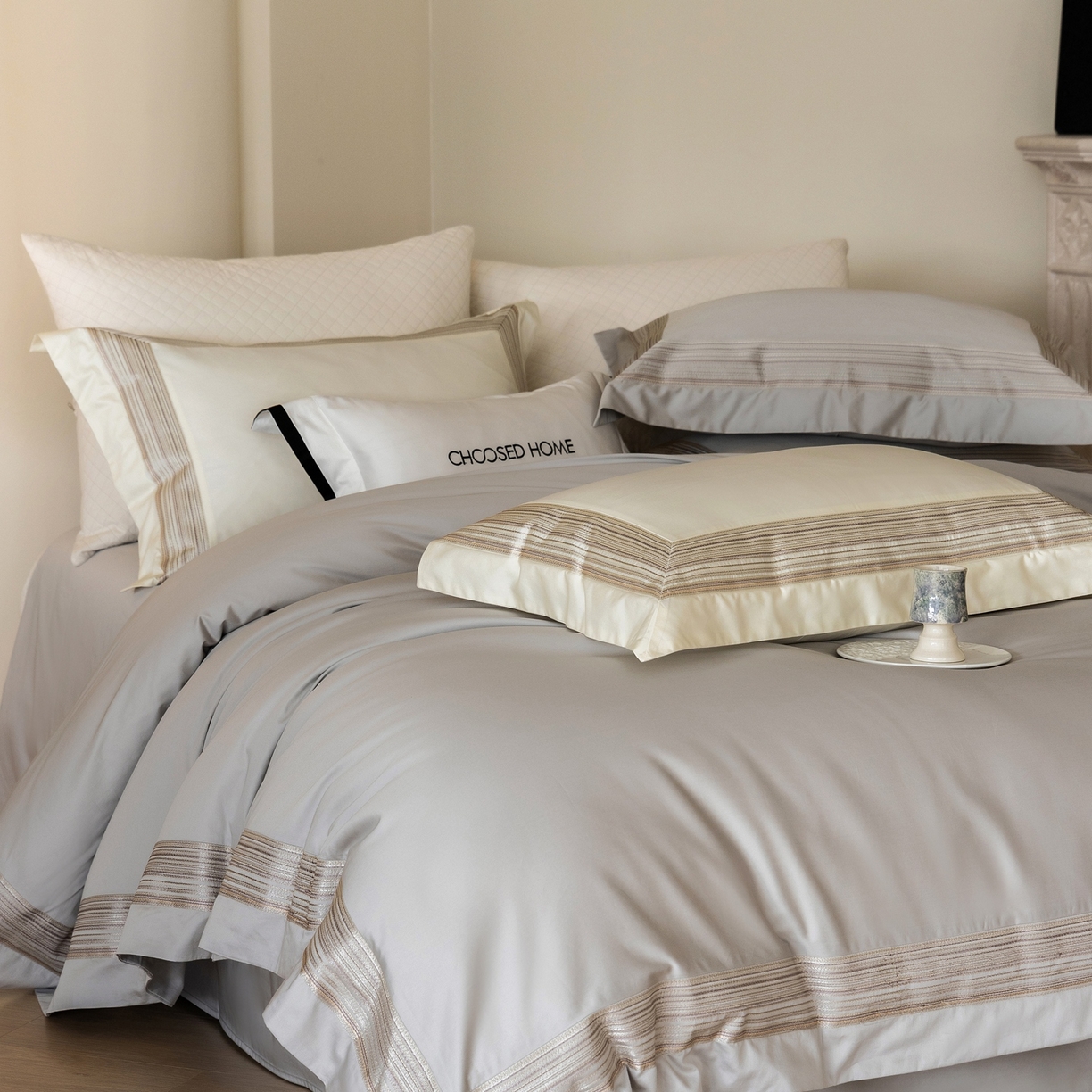 初拾 2026新款全棉纯棉简约刺绣老钱风四件套—圣托里尼 圣托里尼-高级灰