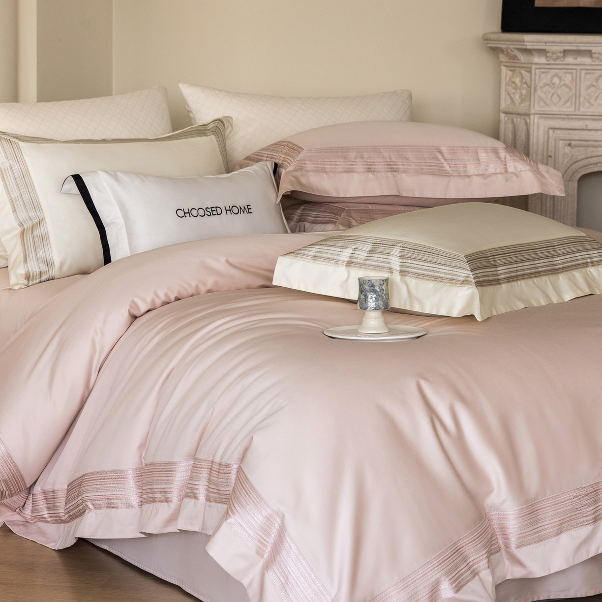 初拾 2026新款全棉纯棉简约刺绣老钱风四件套—圣托里尼 圣托里尼-樱花粉