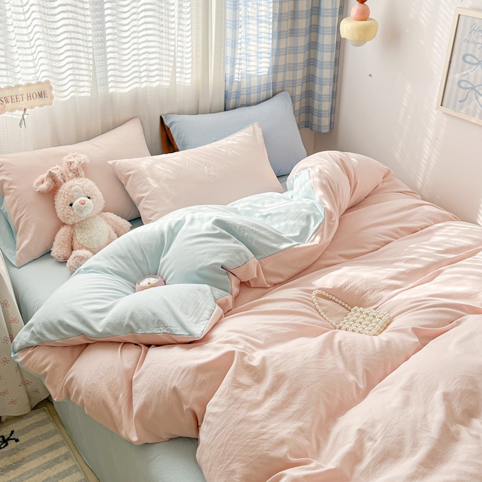 91家纺网 家纺一手货源 找家纺 雨帆家纺 2026新款素色双拼水洗棉混搭四件套 粉+天蓝