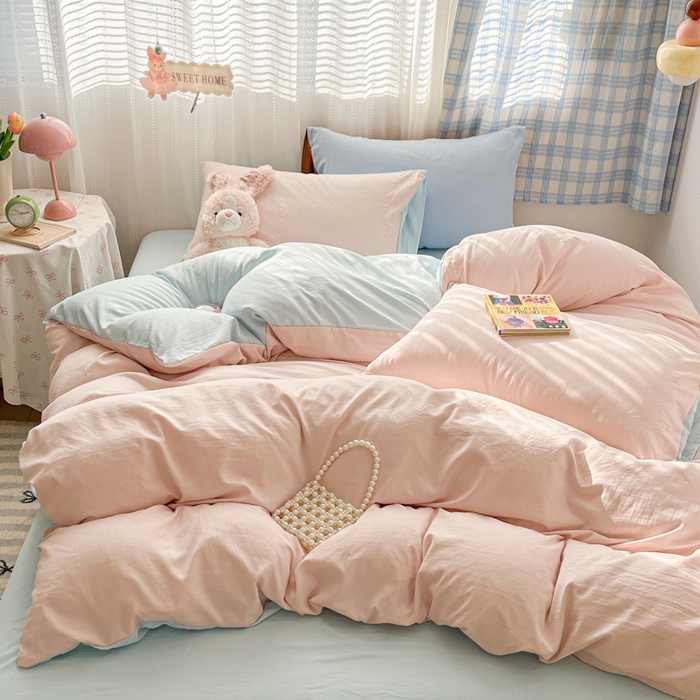 91家纺网 家纺一手货源 找家纺 雨帆家纺 2026新款素色双拼水洗棉混搭四件套 粉+天蓝