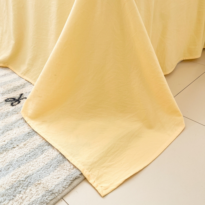 91家纺网 家纺一手货源 找家纺 雨帆家纺 2026新款素色双拼水洗棉混搭四件套 浅黄+黄
