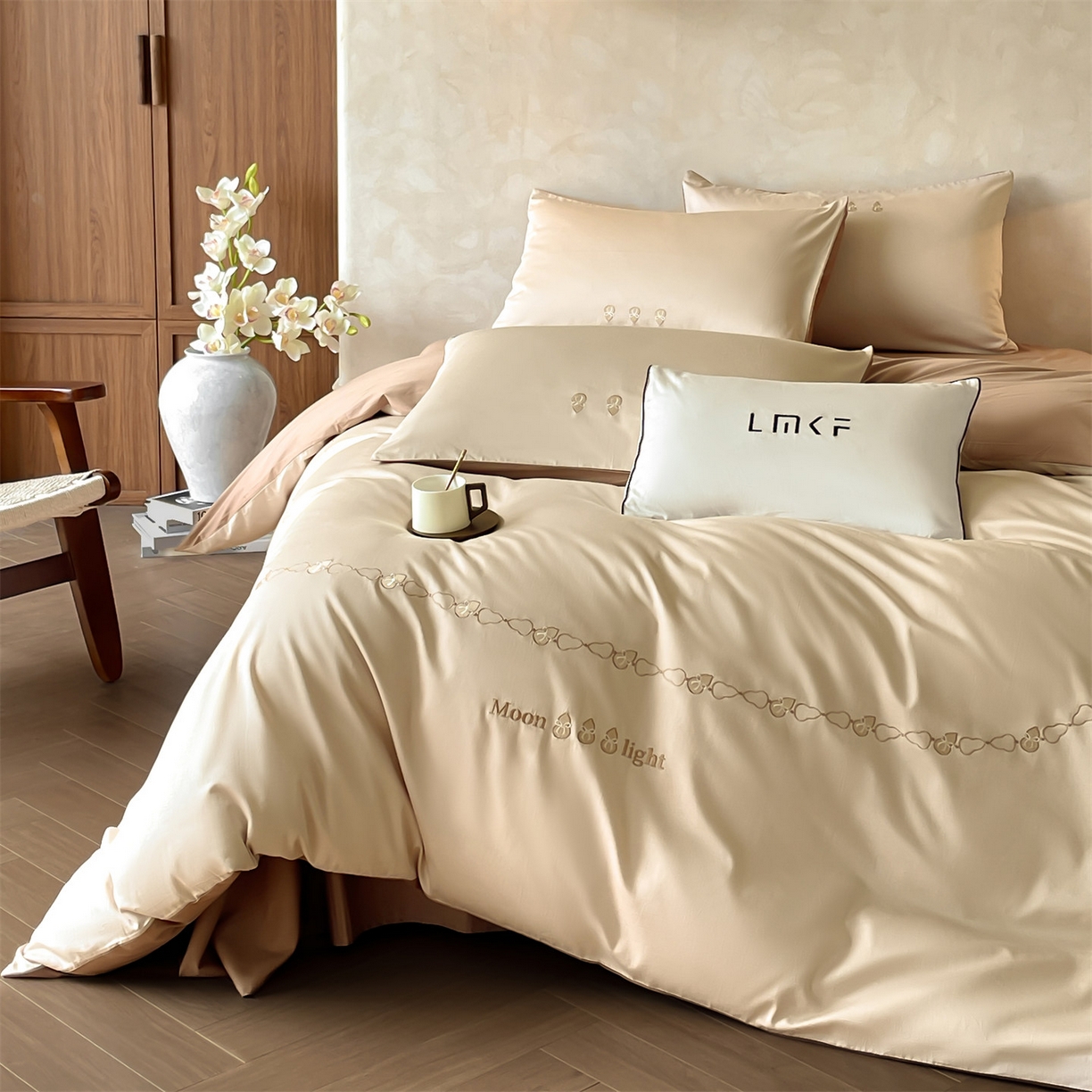 91家纺网 家纺一手货源 找家纺 蓝米卡夫 2026春季新款-60S长绒棉贡缎刺绣系列四件套-福芦（礼盒） 福芦-玛卡+可可棕