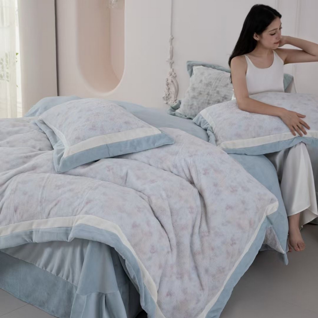 91家纺网 家纺一手货源 找家纺 玖琳家纺 2026新款高端高克重水貂绒四件套 浅浅 蓝色