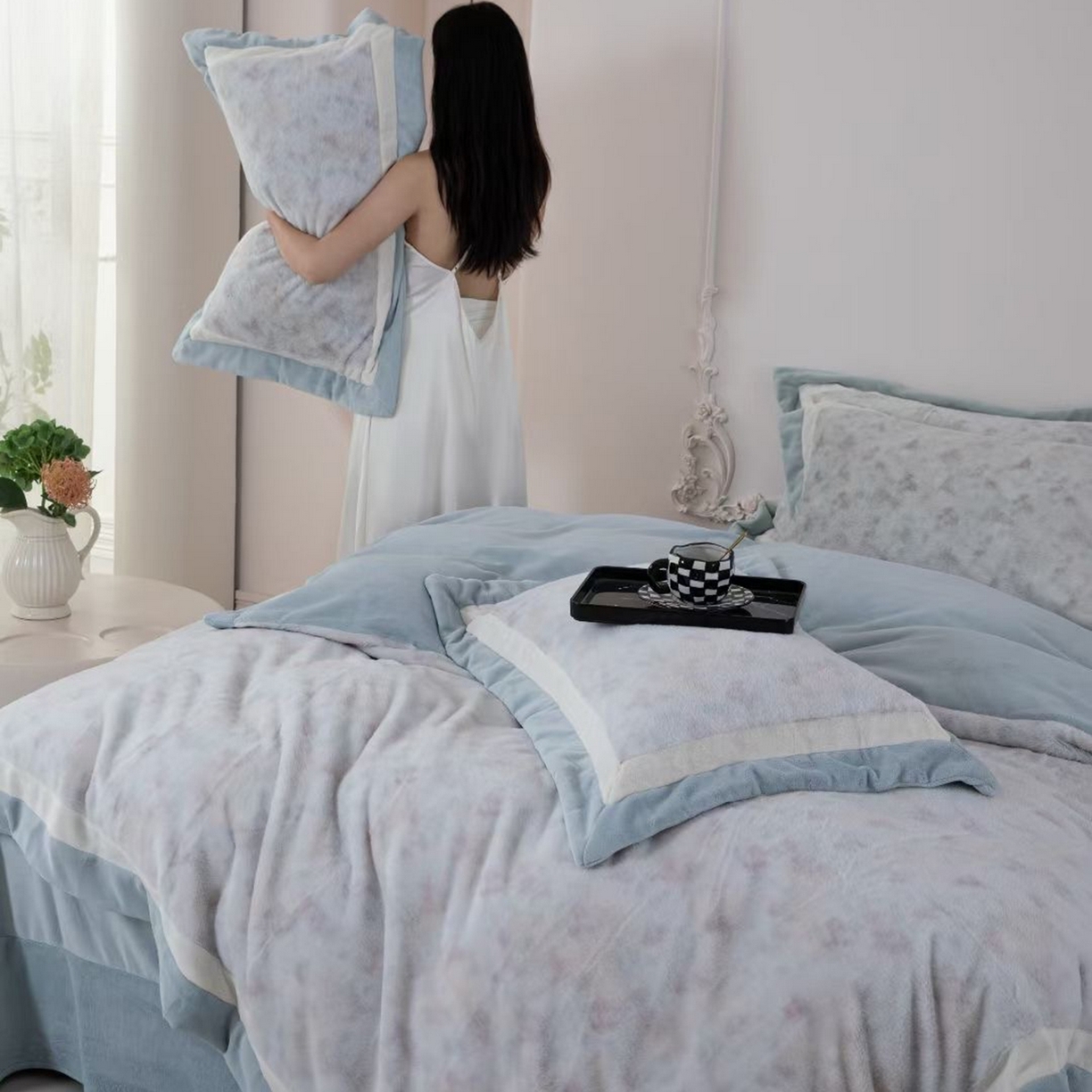 91家纺网 家纺一手货源 找家纺 玖琳家纺 2026新款高端高克重水貂绒四件套 浅浅 蓝色