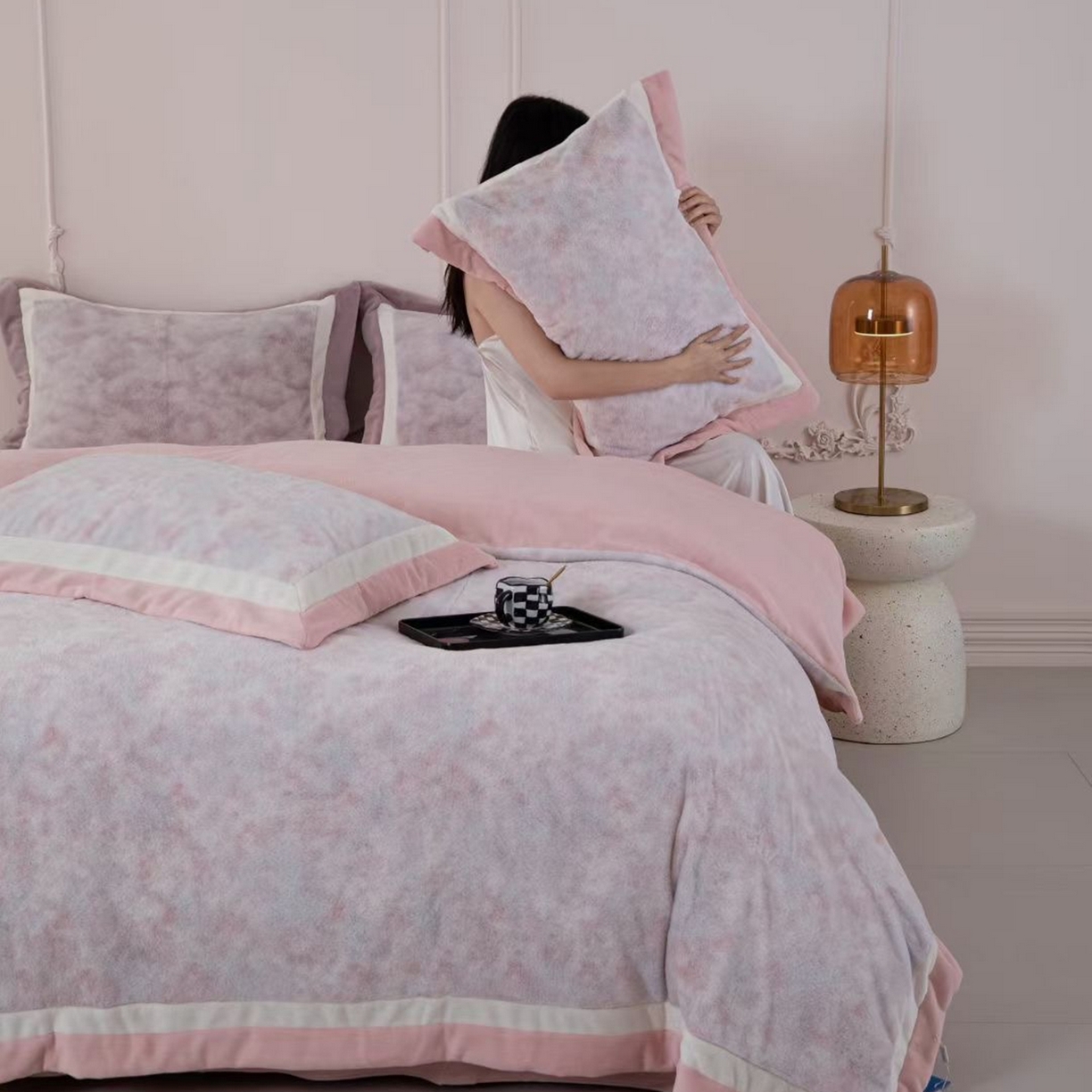 玖琳家纺 2026新款高端高克重水貂绒四件套 浅浅粉色