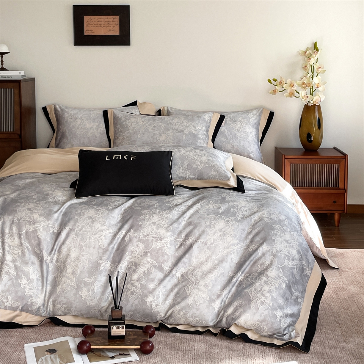 91家纺网 家纺一手货源 找家纺 （总）蓝米卡夫 2026春季新款-60S长绒棉数码印花贡缎双拼角系列四件套-巴音布鲁（礼盒）