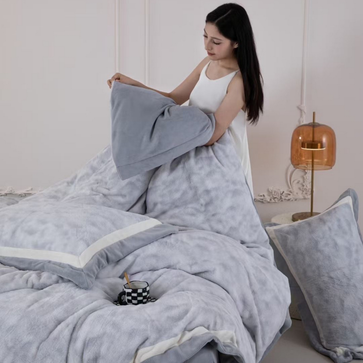 91家纺网 家纺一手货源 找家纺 玖琳家纺 2026新款高端高克重水貂绒四件套 远山 灰色