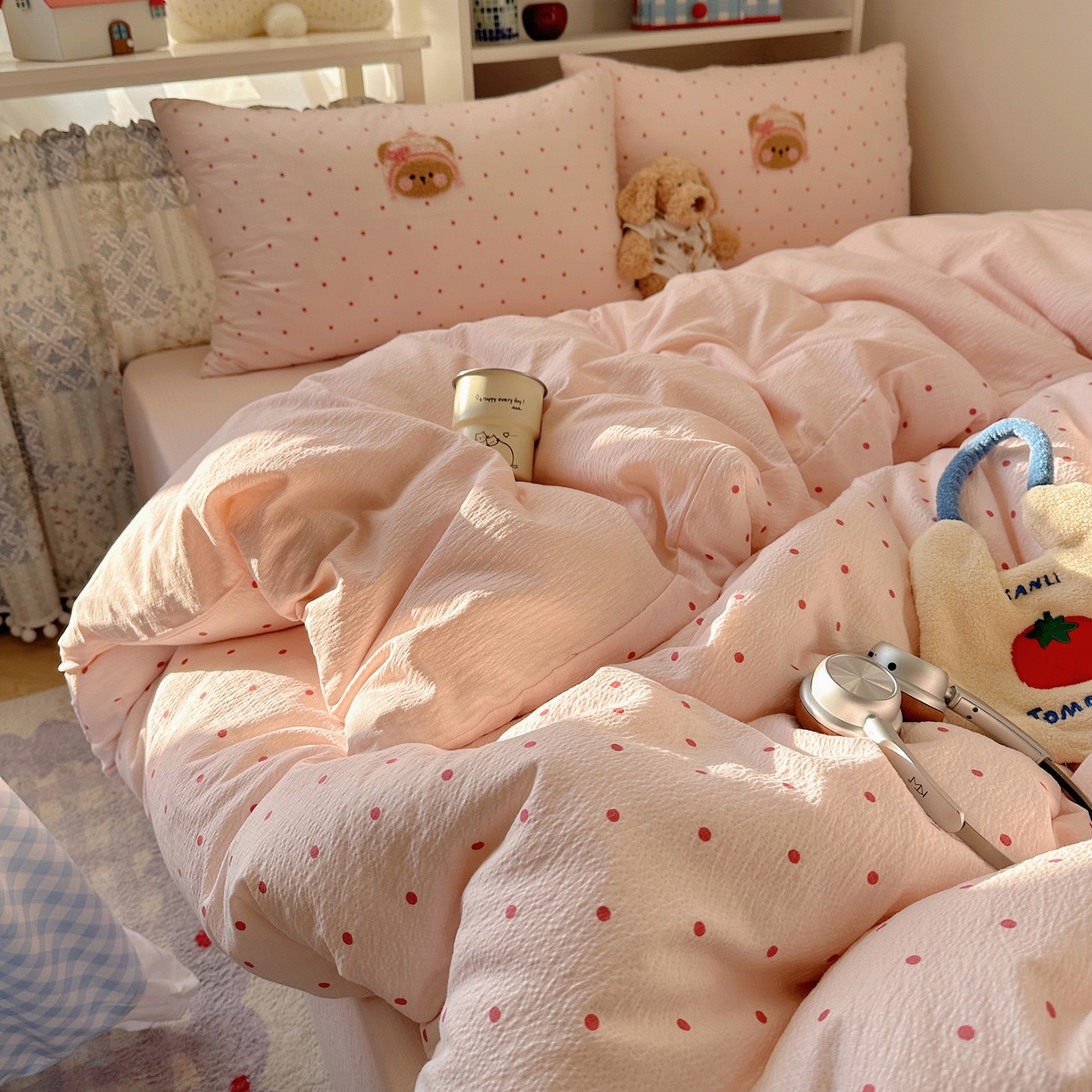 91家纺网 家纺一手货源 找家纺 美乐迪家纺 2026新款云感双层纱毛巾绣四件套 小熊糕