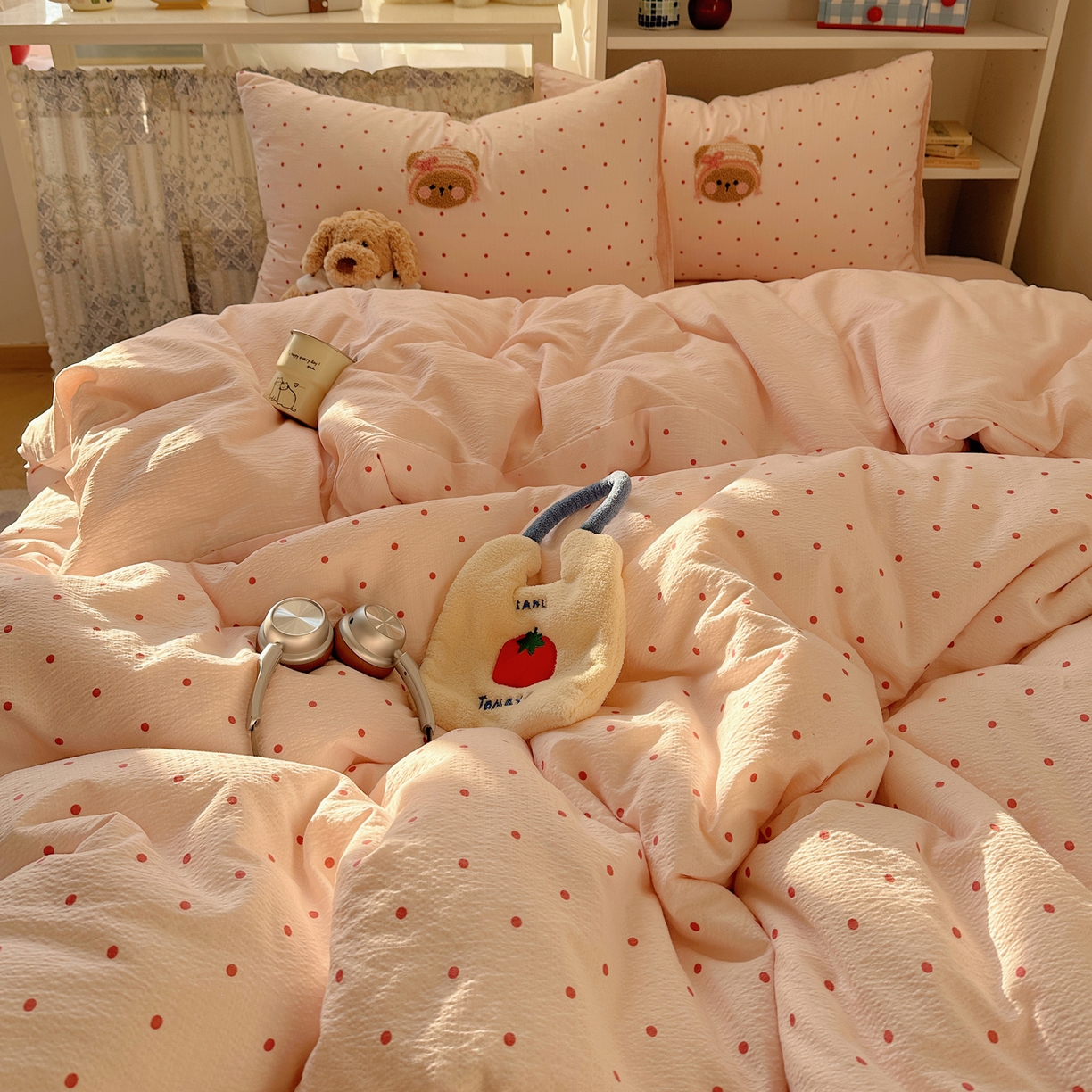 91家纺网 家纺一手货源 找家纺 美乐迪家纺 2026新款云感双层纱毛巾绣四件套 小熊糕