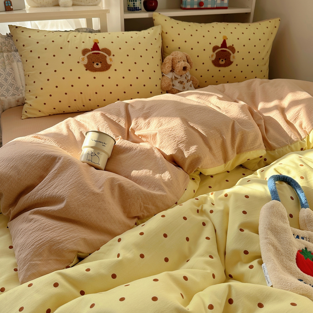 91家纺网 家纺一手货源 找家纺 美乐迪家纺 2026新款云感双层纱毛巾绣四件套 熊仔墩墩