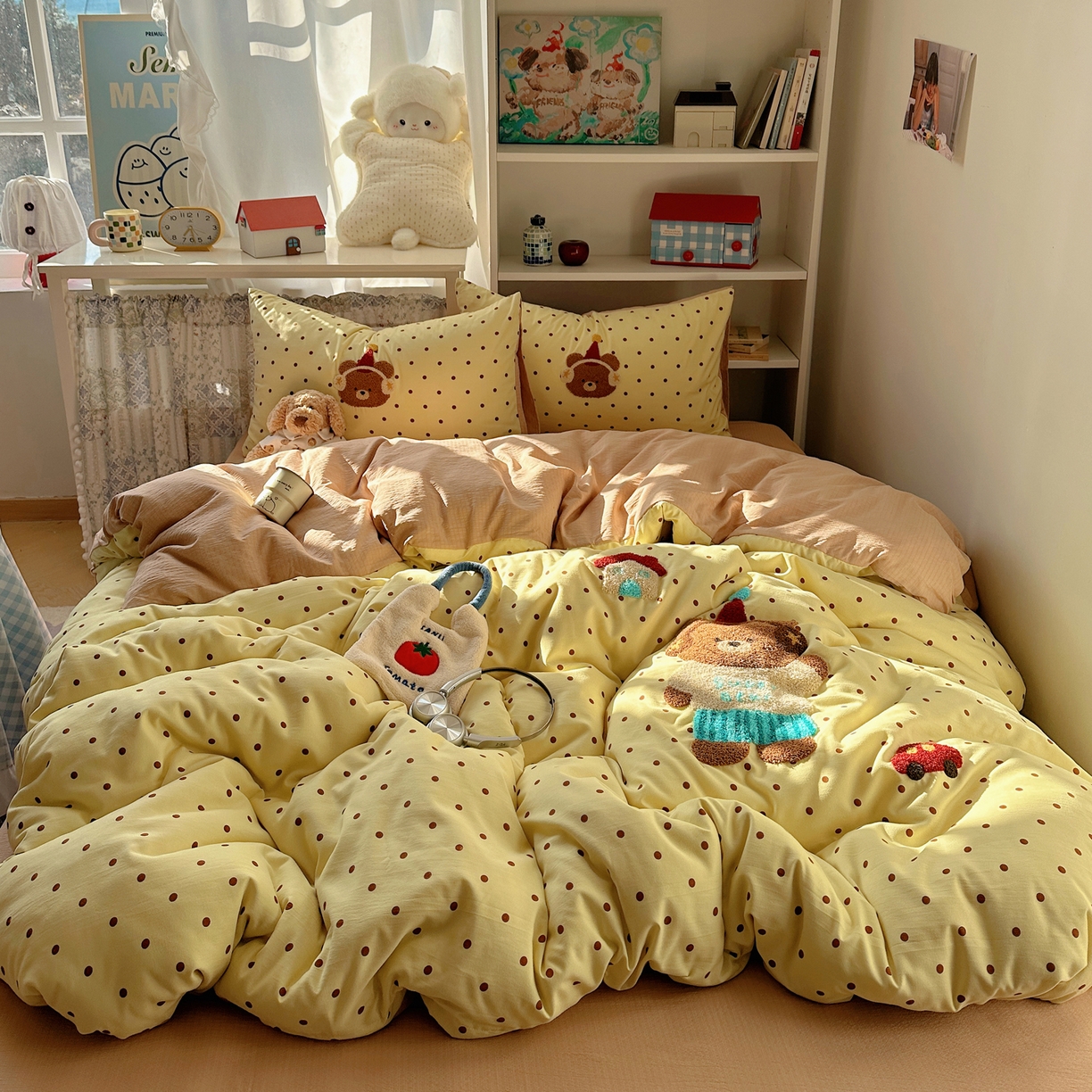 91家纺网 家纺一手货源 找家纺 美乐迪家纺 2026新款云感双层纱毛巾绣四件套 熊仔墩墩