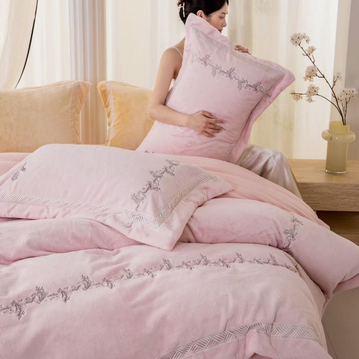 91家纺网 家纺一手货源 找家纺 （总）玖琳家纺 2026新款高端高克重水貂绒四件套-戴思系列