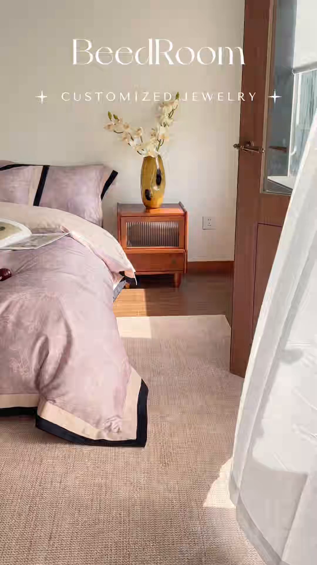 91家纺网 家纺一手货源 找家纺 蓝米卡夫 2026春季新款-60S长绒棉数码印花贡缎双拼角系列四件套-巴音布鲁（礼盒） 巴音布鲁-沙紫