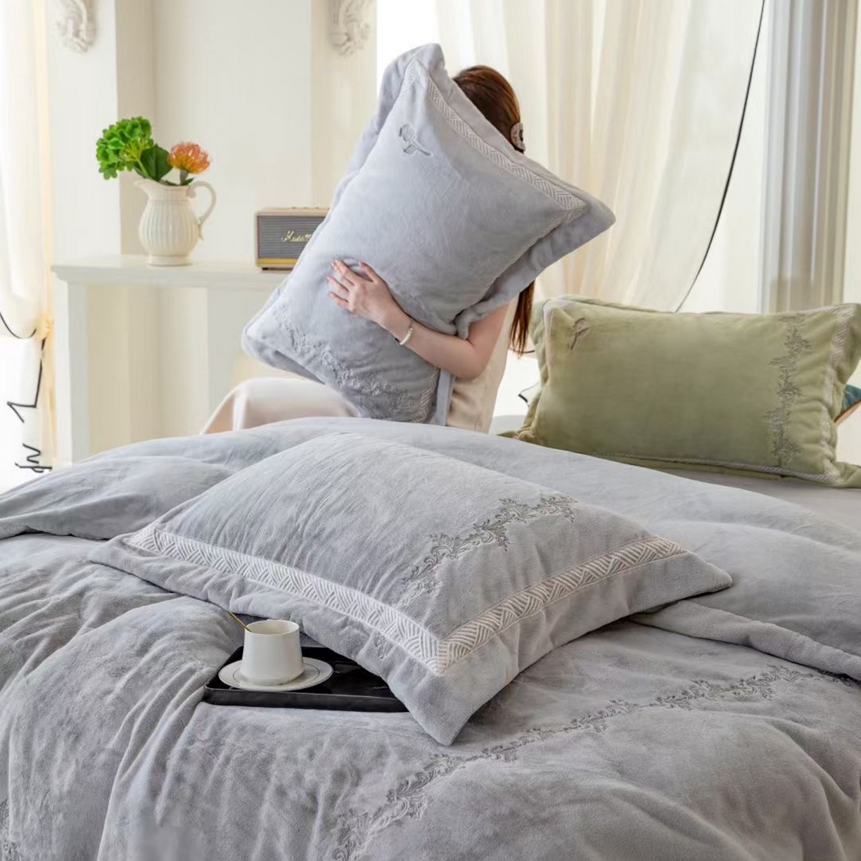 91家纺网 家纺一手货源 找家纺 玖琳家纺 2026新款高端高克重水貂绒四件套-戴思系列 戴思 灰