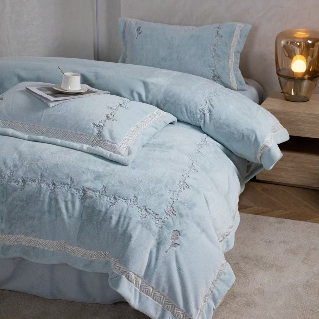 91家纺网 家纺一手货源 找家纺 玖琳家纺 2026新款高端高克重水貂绒四件套-戴思系列 戴思 蓝