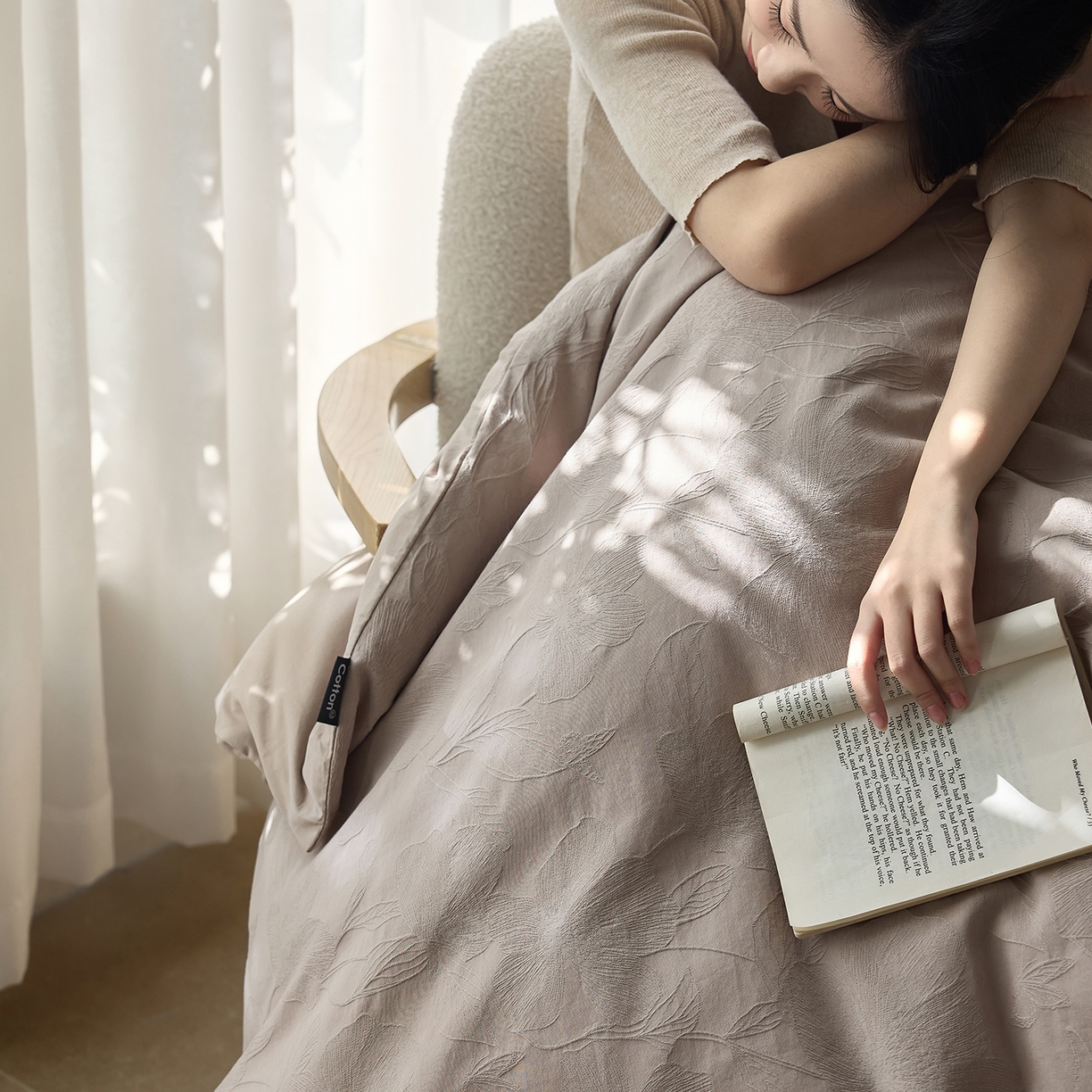 91家纺网 家纺一手货源 找家纺 小懒猪 2026新款亲肤舒适立体全棉纯棉提花四件套-二 花柔玉净-金属灰