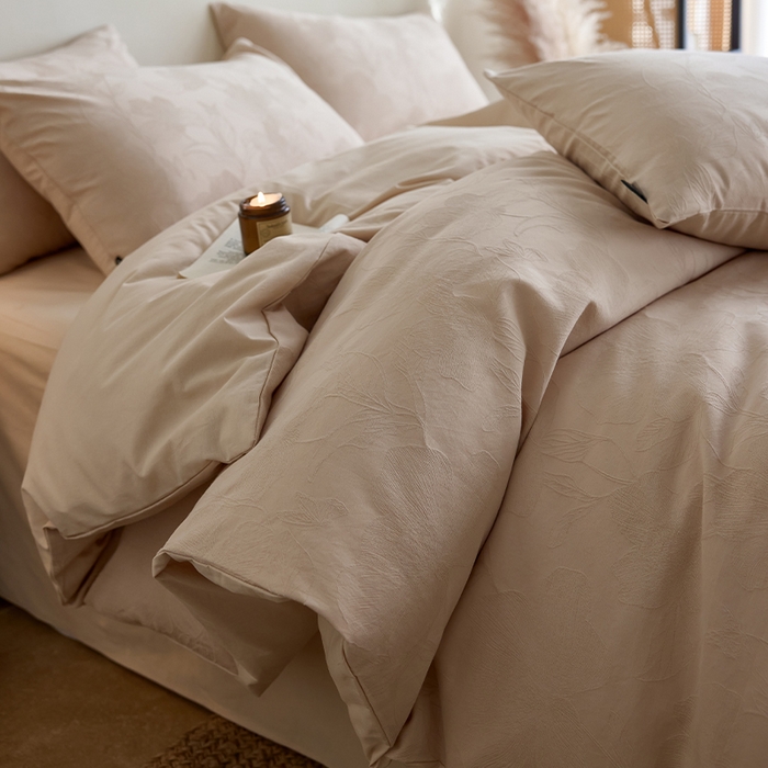 91家纺网 家纺一手货源 找家纺 小懒猪 2026新款亲肤舒适立体全棉纯棉提花四件套-二 花柔玉净-米杏