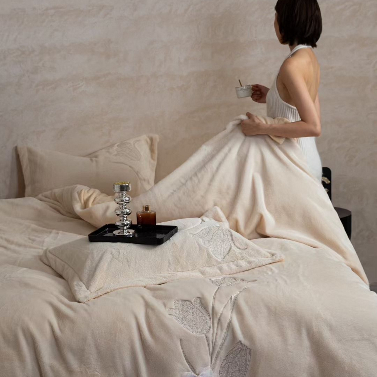 91家纺网 家纺一手货源 找家纺 2026新款高端高克重水貂绒四件套-漫枝系列 漫枝 咖色