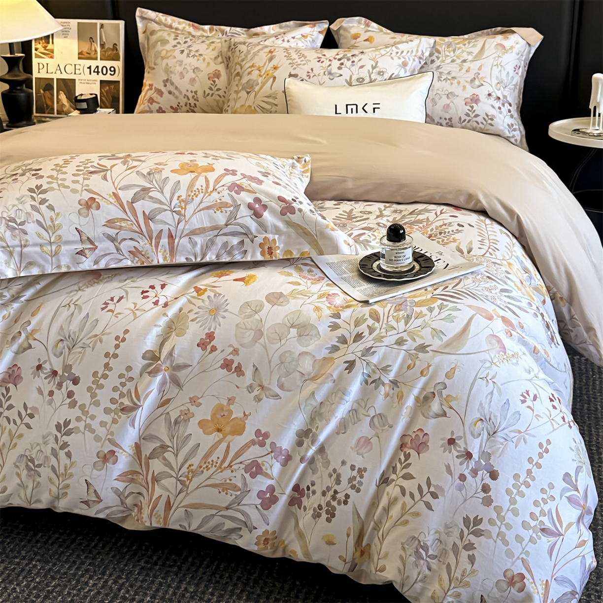 91家纺网 家纺一手货源 找家纺 （总）蓝米卡夫 2026春季新款-60S长绒棉数码印花贡缎系列四件套（礼盒）