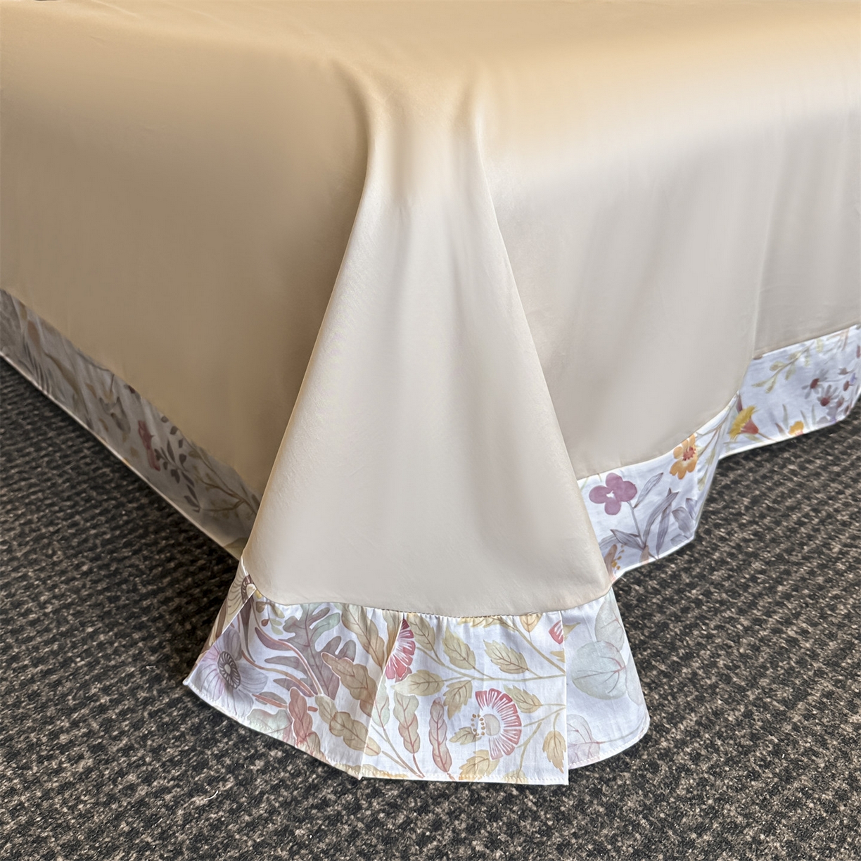 91家纺网 家纺一手货源 找家纺 （总）蓝米卡夫 2026春季新款-60S长绒棉数码印花贡缎系列四件套（礼盒）