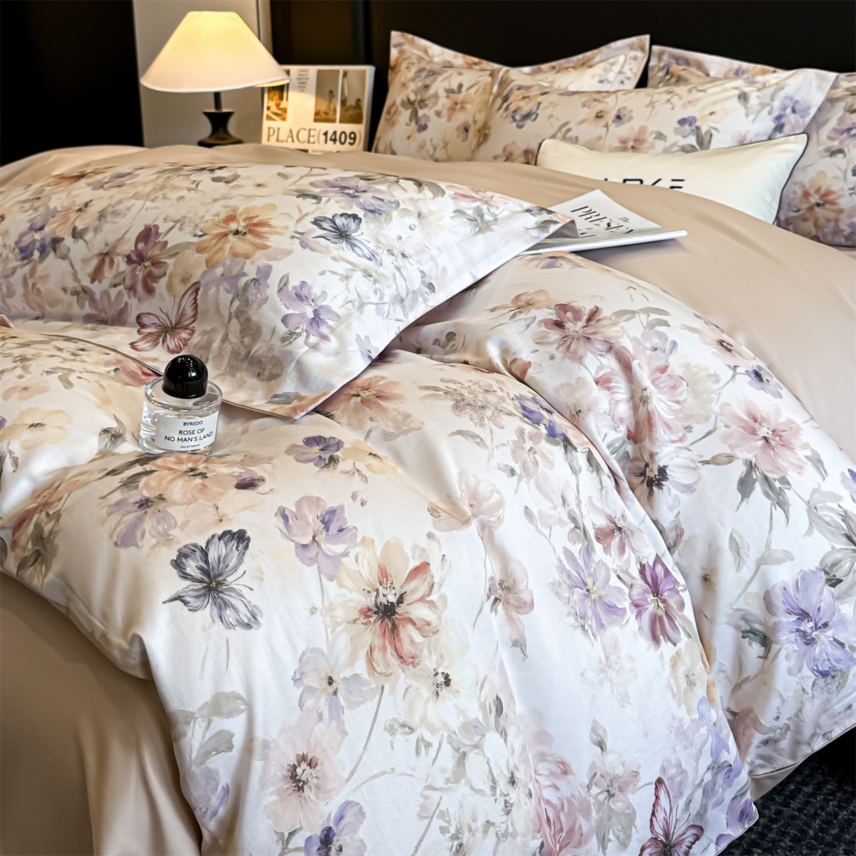 91家纺网 家纺一手货源 找家纺 （总）蓝米卡夫 2026春季新款-60S长绒棉数码印花贡缎系列四件套（礼盒）