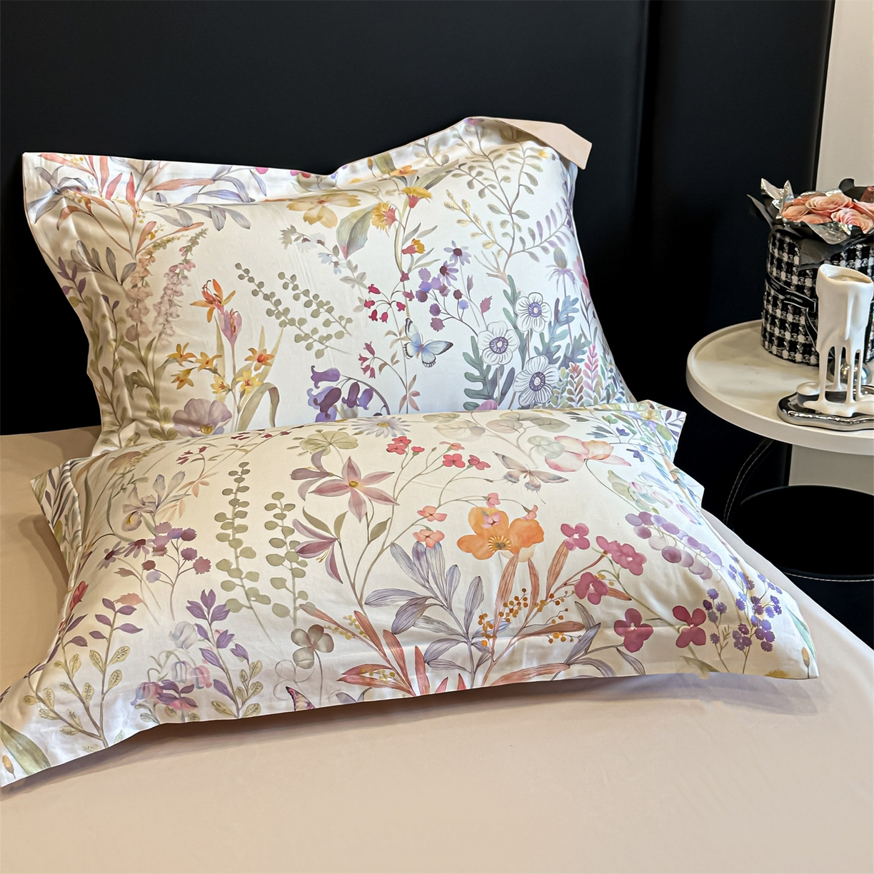 91家纺网 家纺一手货源 找家纺 蓝米卡夫 2026春季新款-60S长绒棉数码印花贡缎系列四件套（礼盒） 阿勒泰紫韵