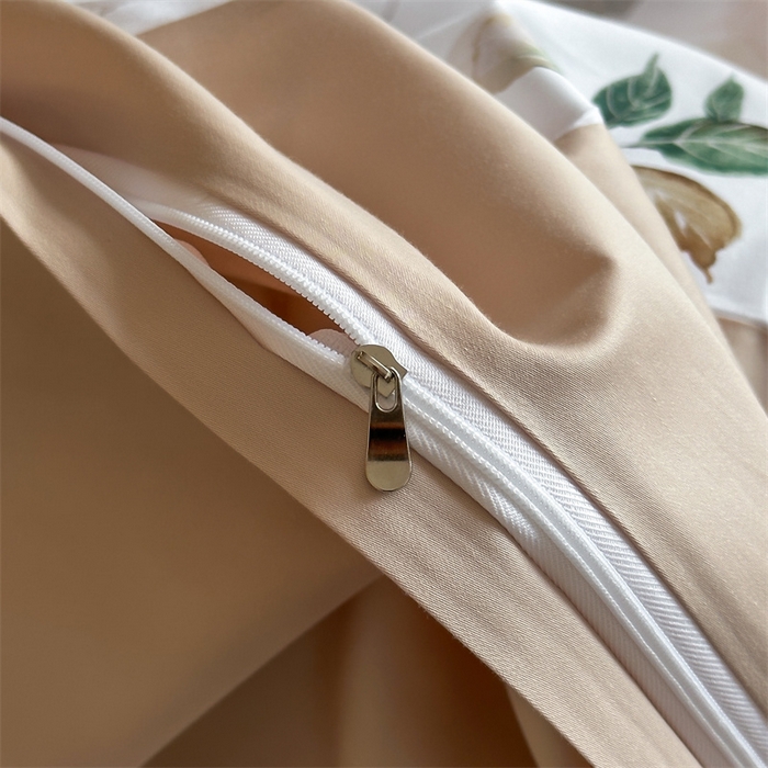 91家纺网 家纺一手货源 找家纺 蓝米卡夫 2026春季新款-60S长绒棉数码印花贡缎系列四件套（礼盒） 芳香情思-咖