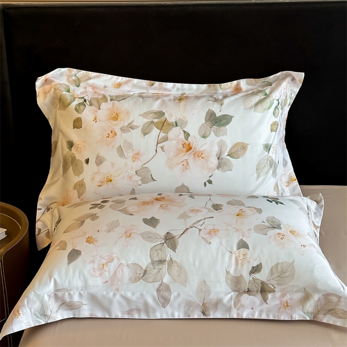 91家纺网 家纺一手货源 找家纺 蓝米卡夫 2026春季新款-60S长绒棉数码印花贡缎系列四件套（礼盒） 芳香情思-咖