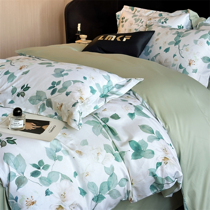 91家纺网 家纺一手货源 找家纺 蓝米卡夫 2026春季新款-60S长绒棉数码印花贡缎系列四件套（礼盒） 芳香情思-绿