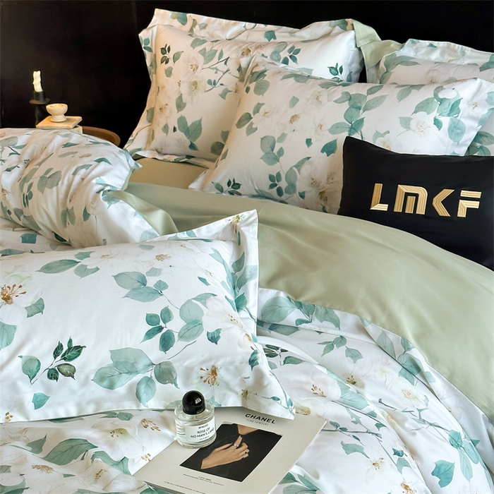 91家纺网 家纺一手货源 找家纺 蓝米卡夫 2026春季新款-60S长绒棉数码印花贡缎系列四件套（礼盒） 芳香情思-绿
