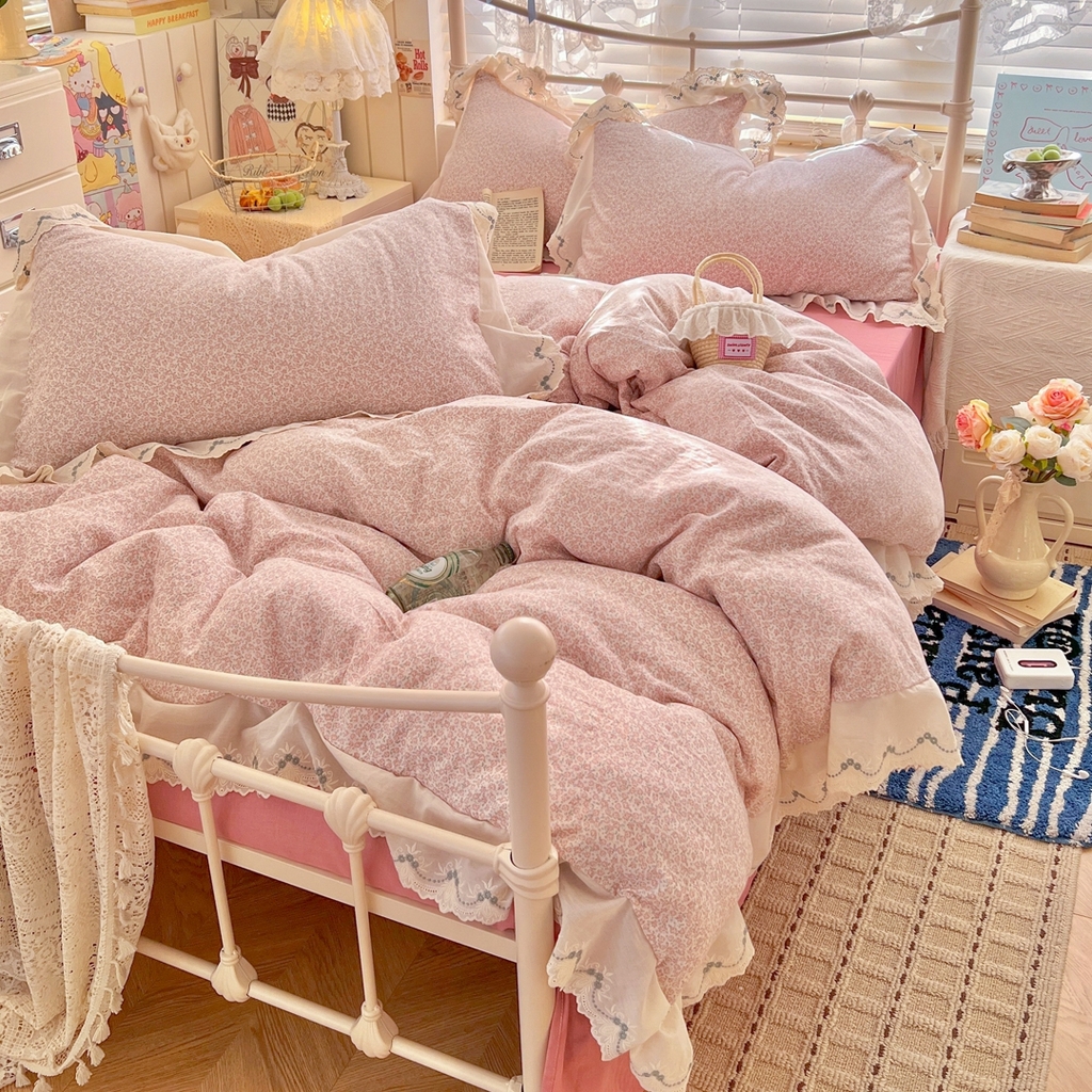 91家纺网 家纺一手货源 找家纺 金丝鸟家纺 2026新款纯棉全棉双层纱刺绣花边款四件套 浅星纱 粉