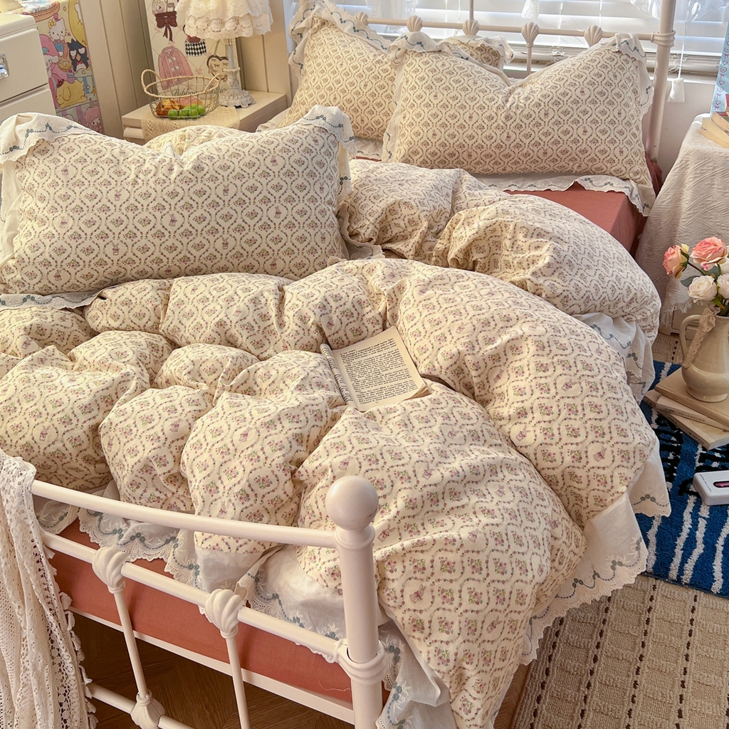 91家纺网 家纺一手货源 找家纺 金丝鸟家纺 2026新款纯棉全棉双层纱刺绣花边款四件套 兔隐织