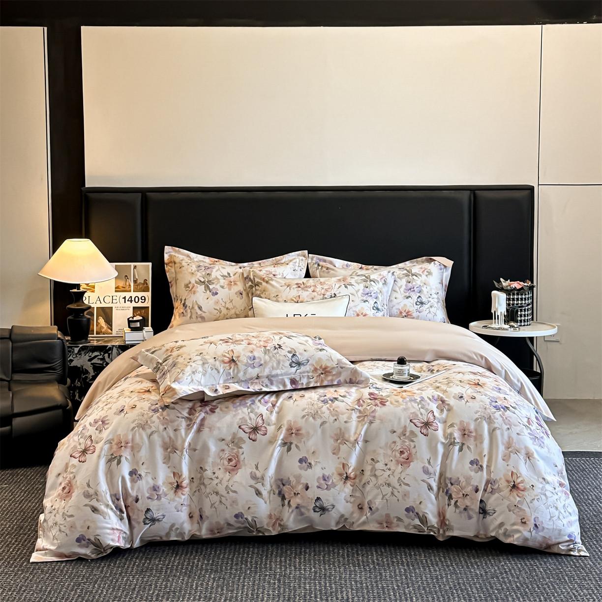 91家纺网 家纺一手货源 找家纺 蓝米卡夫 2026春季新款-60S长绒棉数码印花贡缎系列四件套（礼盒） 花蝶月季