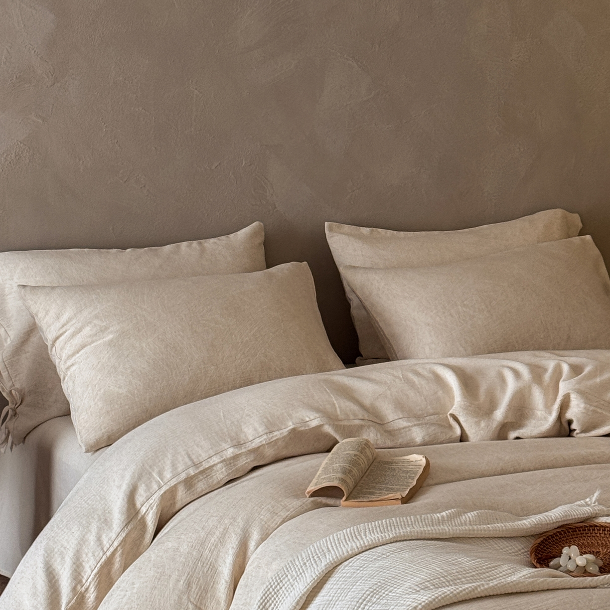 91家纺网 家纺一手货源 找家纺 （总）爱丽丝 2026新款色织提花棉麻四件套-鎏光系带款