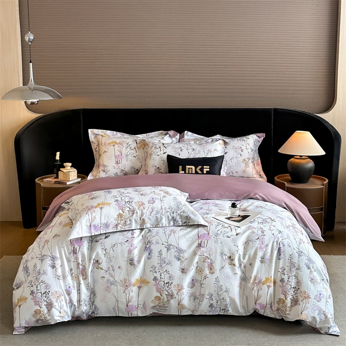 91家纺网 家纺一手货源 找家纺 蓝米卡夫 2026春季新款-60S长绒棉数码印花贡缎系列四件套（礼盒） 空谷幽兰-紫