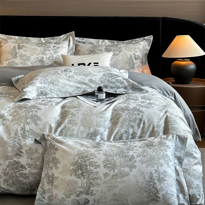 91家纺网 家纺一手货源 找家纺 蓝米卡夫 2026春季新款-60S长绒棉数码印花贡缎系列四件套（礼盒） 塞纳森遥