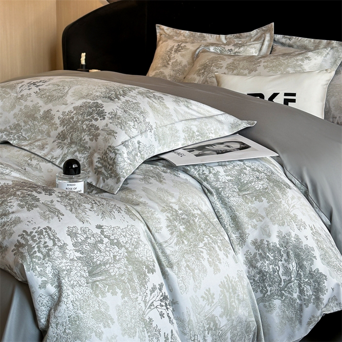 91家纺网 家纺一手货源 找家纺 蓝米卡夫 2026春季新款-60S长绒棉数码印花贡缎系列四件套（礼盒） 塞纳森遥