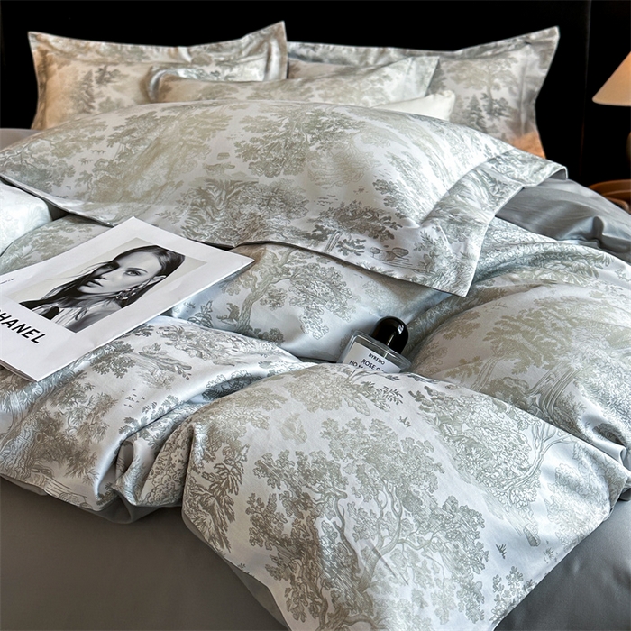 91家纺网 家纺一手货源 找家纺 蓝米卡夫 2026春季新款-60S长绒棉数码印花贡缎系列四件套（礼盒） 塞纳森遥