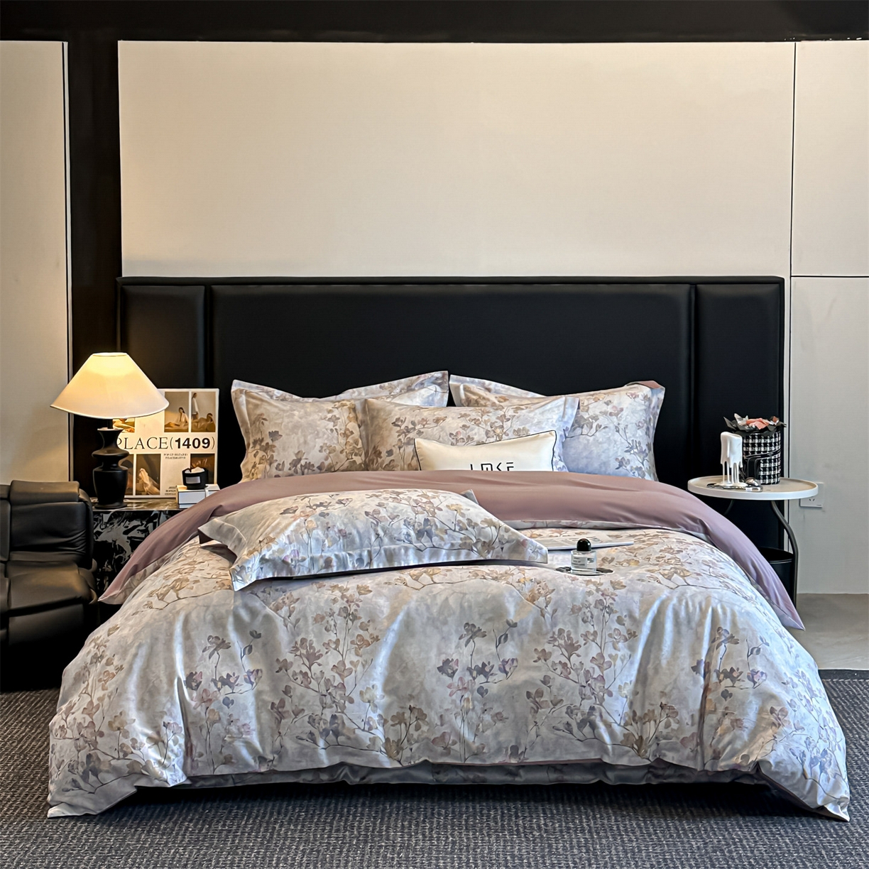 91家纺网 家纺一手货源 找家纺 蓝米卡夫 2026春季新款-60S长绒棉数码印花贡缎系列四件套（礼盒） 赛里木花