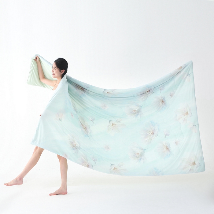 91家纺网 家纺一手货源 找家纺 亚龙工厂店 2026新款大版数码云母冰丝夏凉被被子被芯 初颜