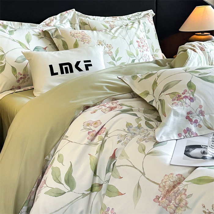 91家纺网 家纺一手货源 找家纺 蓝米卡夫 2026春季新款-60S长绒棉数码印花贡缎系列四件套（礼盒） 夏韵倾城