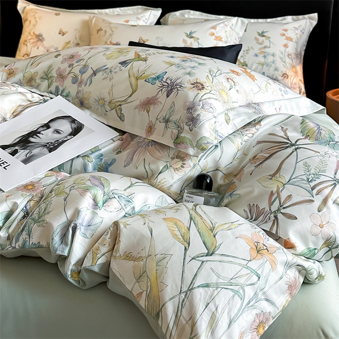 91家纺网 家纺一手货源 找家纺 蓝米卡夫 2026春季新款-60S长绒棉数码印花贡缎系列四件套（礼盒） 伊犁花甸