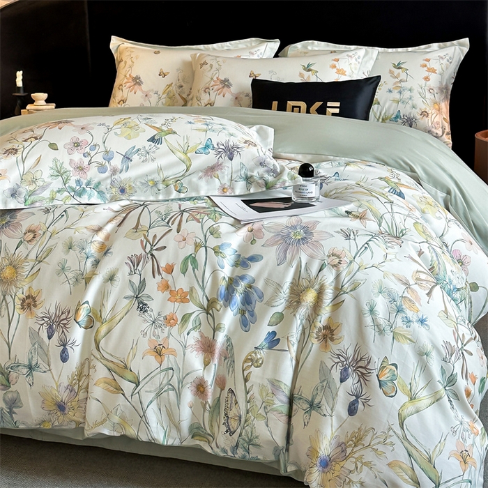 91家纺网 家纺一手货源 找家纺 蓝米卡夫 2026春季新款-60S长绒棉数码印花贡缎系列四件套（礼盒） 伊犁花甸