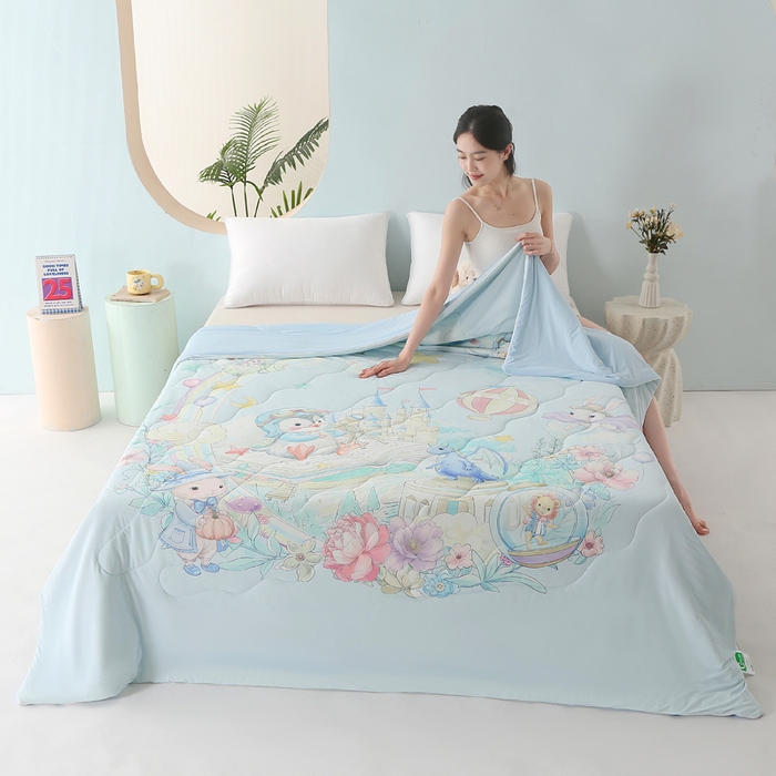 91家纺网 家纺一手货源 找家纺 亚龙工厂店 2026新款大版数码云母冰丝夏凉被被子被芯 天空之城