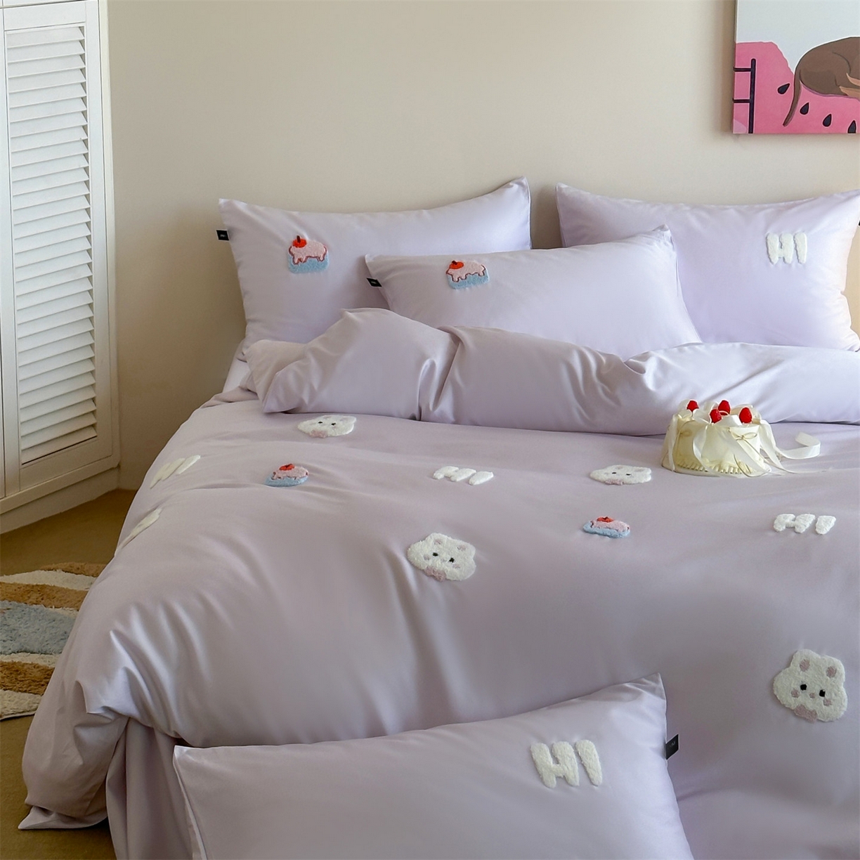 91家纺网 家纺一手货源 找家纺 蓝米卡夫 2026春季新款-100S长绒棉毛巾绣系列四件套-蛋糕兔兔（礼盒） 蛋糕兔兔-美丽梦幻紫