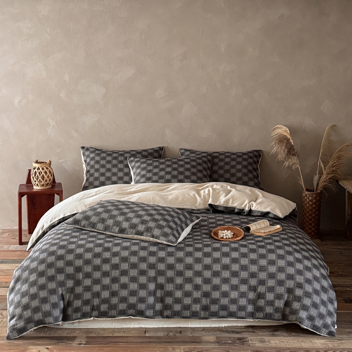 91家纺网 家纺一手货源 找家纺 （总）爱丽丝 2026新款色织提花棉麻系带款四件套-经典格