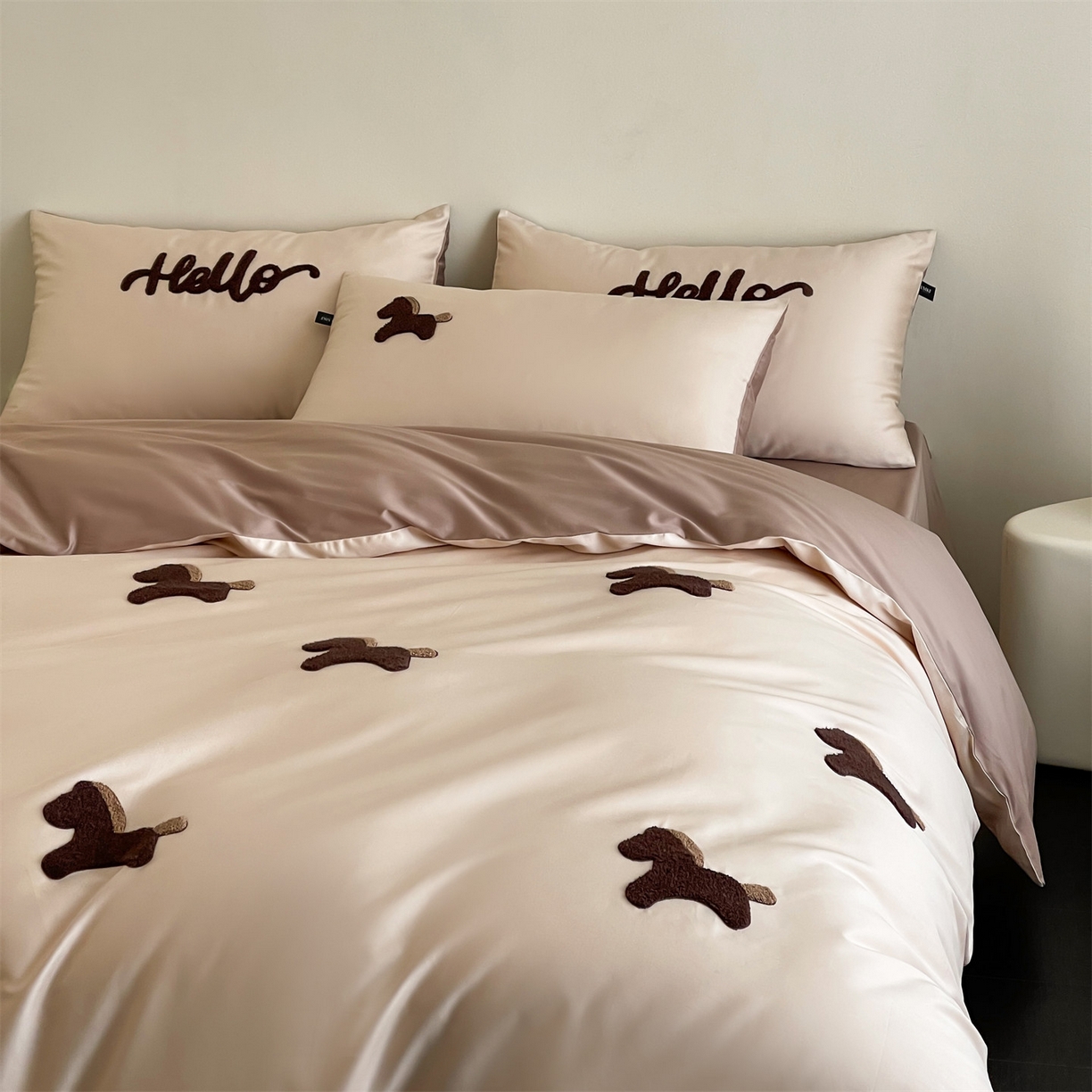 91家纺网 家纺一手货源 找家纺 （总）蓝米卡夫 2026春季新款-100S长绒棉毛巾绣系列四件套-黑马计划（礼盒）