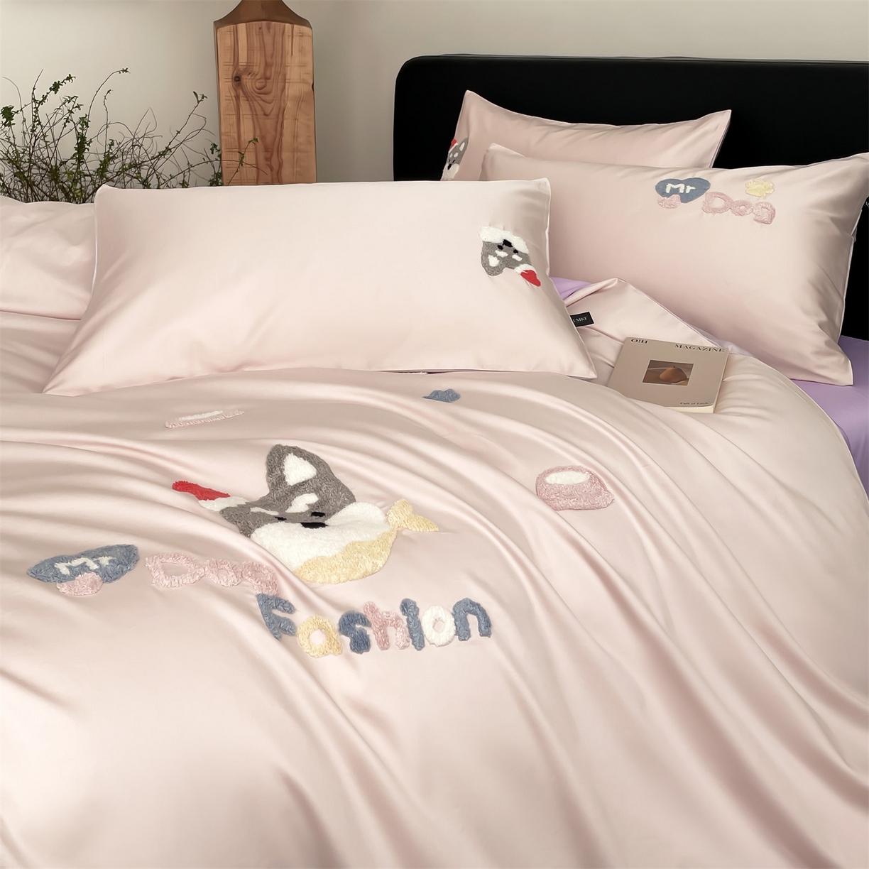 91家纺网 家纺一手货源 找家纺 （总）蓝米卡夫 2026春季新款-100S长绒棉毛巾绣系列四件套-雪纳瑞（礼盒）