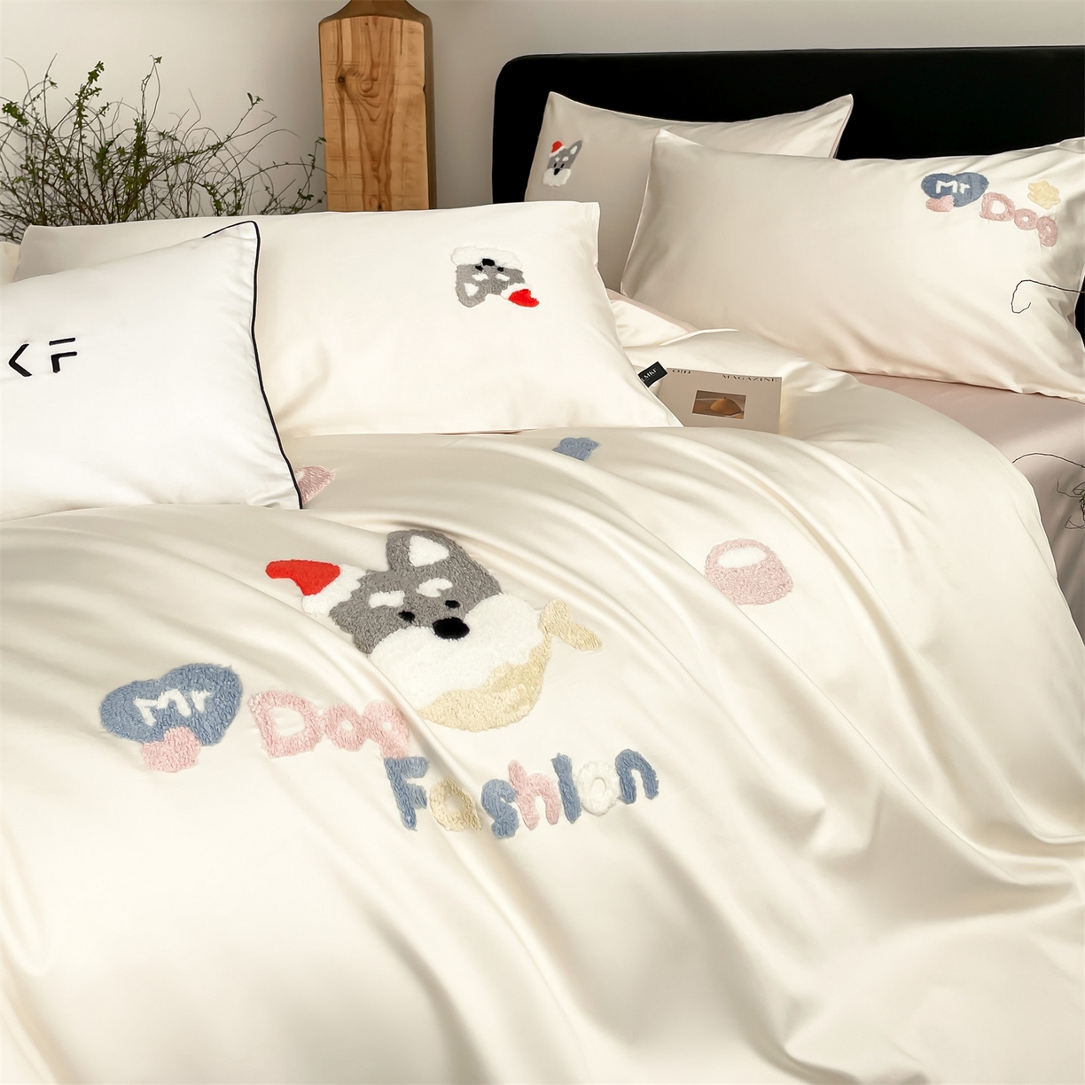 91家纺网 家纺一手货源 找家纺 蓝米卡夫 2026春季新款-100S长绒棉毛巾绣系列四件套-雪纳瑞（礼盒） 雪纳瑞-芝士粉芋