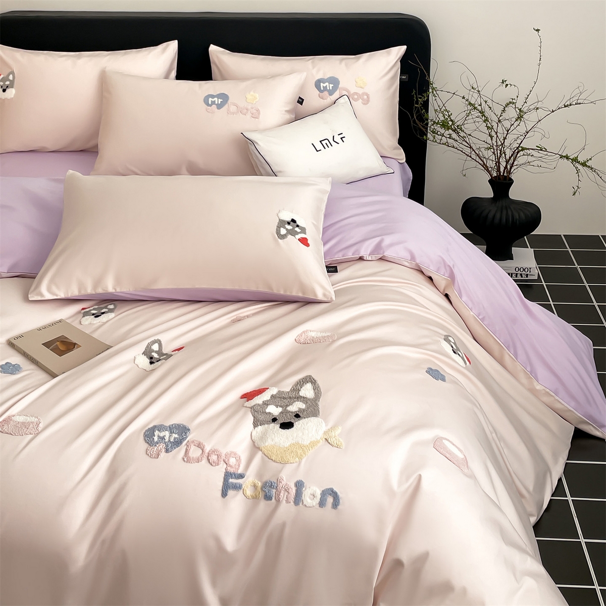 91家纺网 家纺一手货源 找家纺 （总）蓝米卡夫 2026春季新款-100S长绒棉毛巾绣系列四件套-雪纳瑞（礼盒）